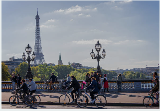 Photo Tour Eiffel et vélos