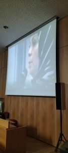Intervenante sur écrans amphi