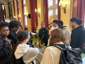 groupe eleves cordée réussite 3eme à l'académie du climat